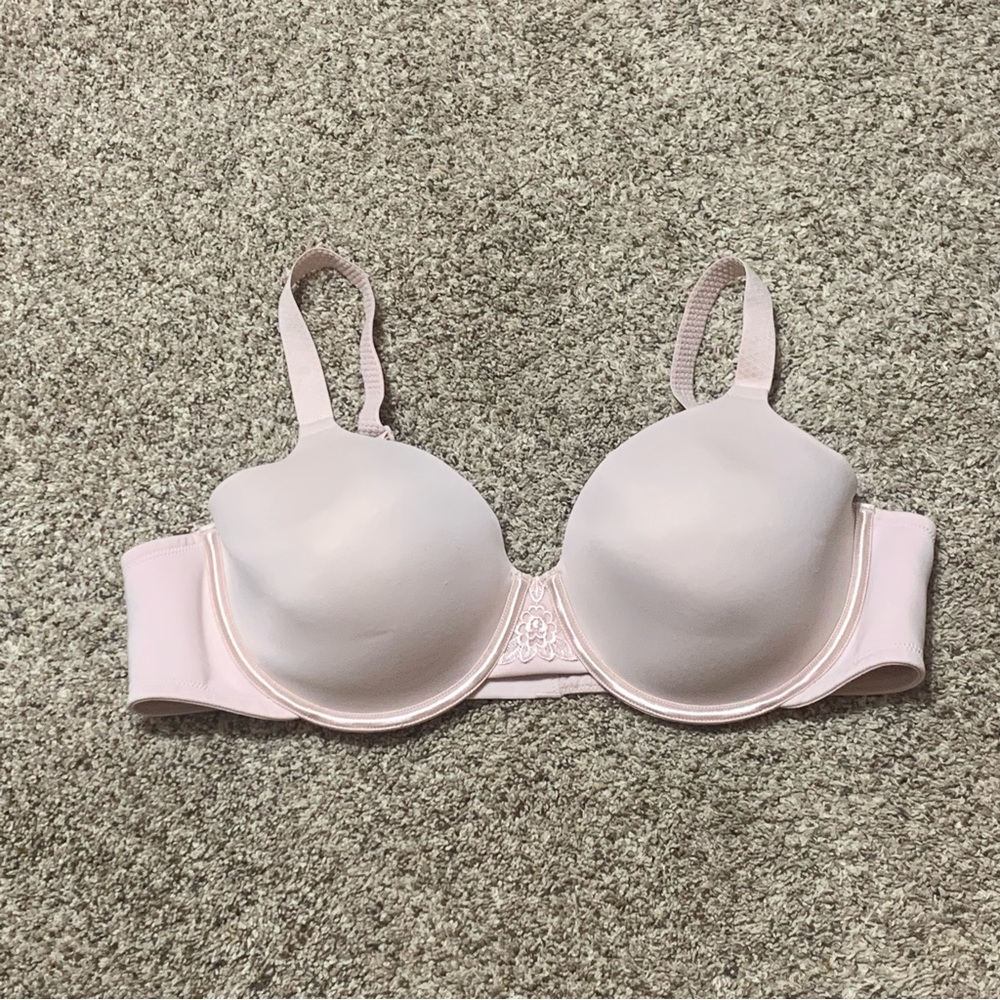 Women’s Vanity Fair Size 44C Light Pink Lightly Lined Underwire Bra